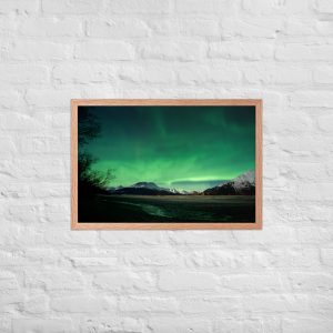 alaska aurora — lasting lights over 20 mile river